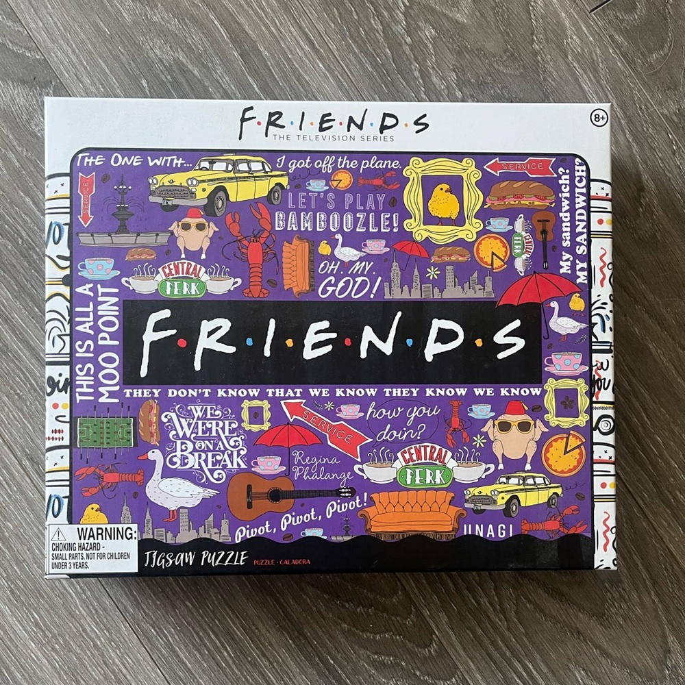 Friends 1000 piece jigsaw puzzle